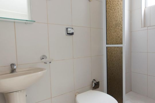Banheiro de apartamento para alugar com 1 quarto, 39m² em Tucuruvi, São Paulo