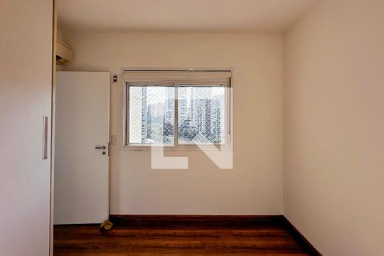 Quarto 2 de apartamento para alugar com 2 quartos, 81m² em Vila Cruzeiro, São Paulo