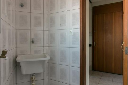 Área de serviço de apartamento para alugar com 2 quartos, 60m² em Vila Assunção, Santo André