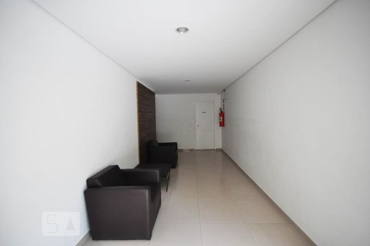 hall social de apartamento para alugar com 1 quarto, 68m² em Jardim Ampliação, São Paulo