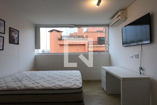 Quarto de apartamento para alugar com 1 quarto, 68m² em Jardim Ampliação, São Paulo