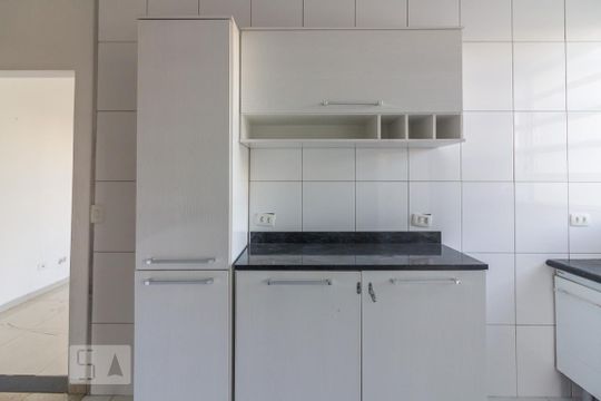 Cozinha de apartamento para alugar com 3 quartos, 96m² em Barra Funda, São Paulo