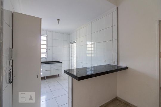 Cozinha de apartamento para alugar com 3 quartos, 96m² em Barra Funda, São Paulo