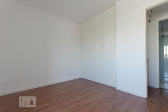 Quarto de apartamento à venda com 1 quarto, 47m² em Parque Industrial Tomas Edson, São Paulo