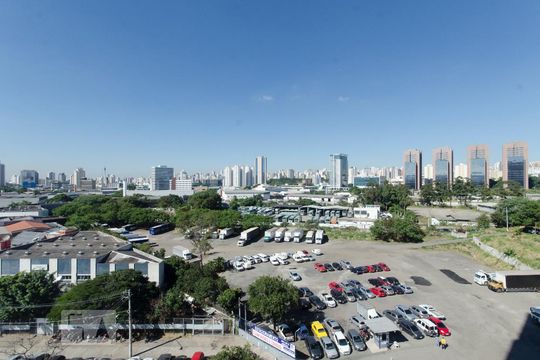 Vista sacada de apartamento à venda com 1 quarto, 47m² em Parque Industrial Tomas Edson, São Paulo