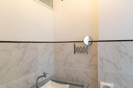 Banheiro da suíte de apartamento à venda com 3 quartos, 167m² em Jardim Paulista, São Paulo