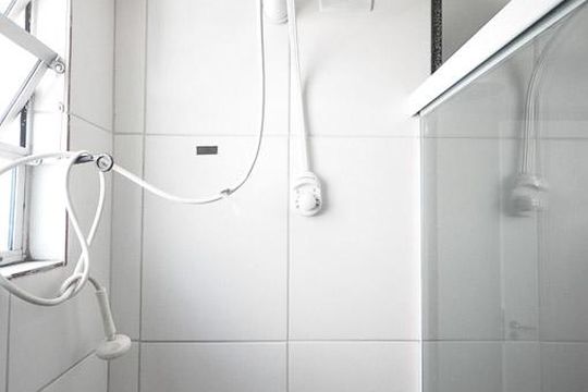 detalhe do banheiro suíte  de apartamento para alugar com 3 quartos, 90m² em Paraíso do Morumbi, São Paulo