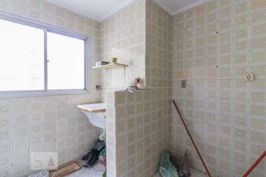 Cozinha de apartamento para alugar com 1 quarto, 40m² em Bela Vista, São Paulo