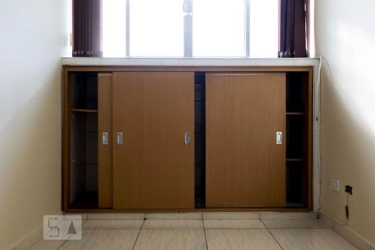 Quarto 1 (Armários) de apartamento para alugar com 3 quartos, 60m² em Parque Cecap, Guarulhos