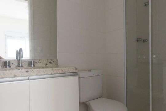 Banheiro Suíte de apartamento à venda com 1 quarto, 46m² em Várzea da Barra Funda, São Paulo