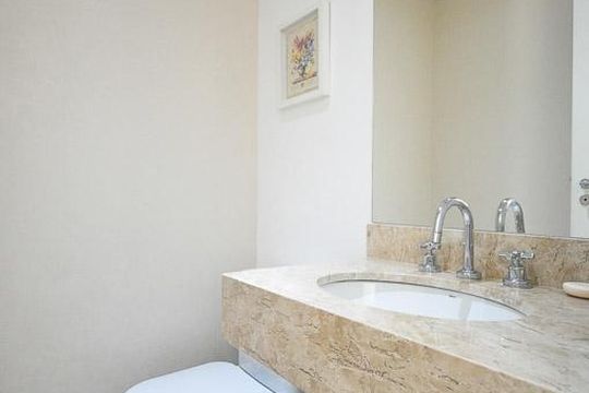 lavabo de apartamento para alugar com 1 quarto, 60m² em Jardim Leonor, São Paulo