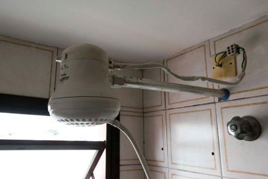 Banheiro (Chuveiro) de apartamento para alugar com 2 quartos, 55m² em Saúde, São Paulo