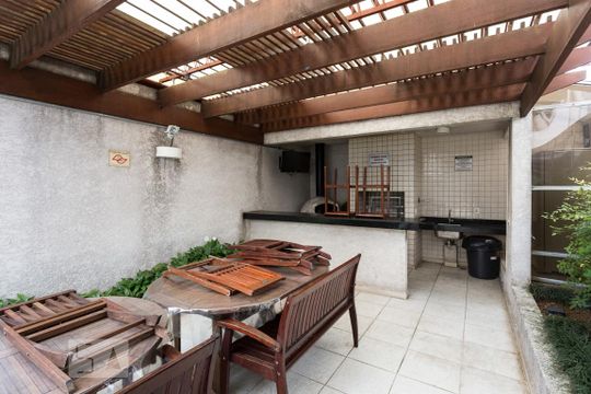Churrasqueira de apartamento à venda com 2 quartos, 63m² em Jardim Aeroporto, São Paulo