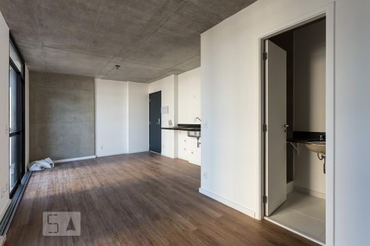 Sala/Quarto de kitnet/studio à venda com 1 quarto, 32m² em Santo Amaro, São Paulo