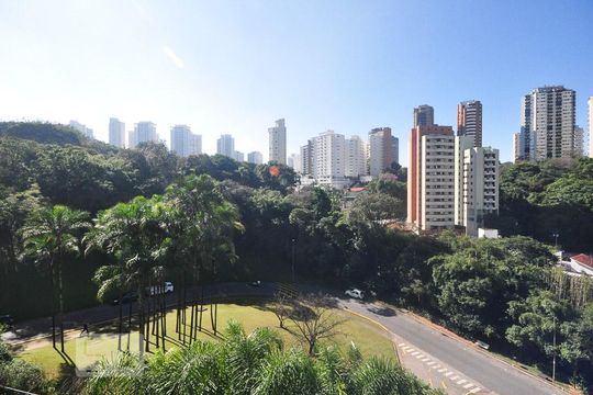 vista de apartamento para alugar com 4 quartos, 200m² em Vila Suzana, São Paulo