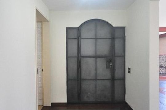 hall de entrada de apartamento para alugar com 4 quartos, 200m² em Vila Suzana, São Paulo