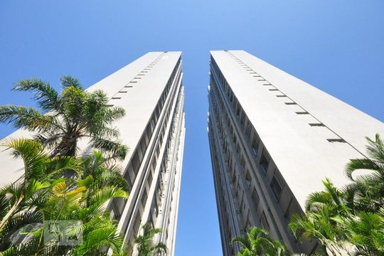 fachada de apartamento para alugar com 4 quartos, 200m² em Vila Suzana, São Paulo