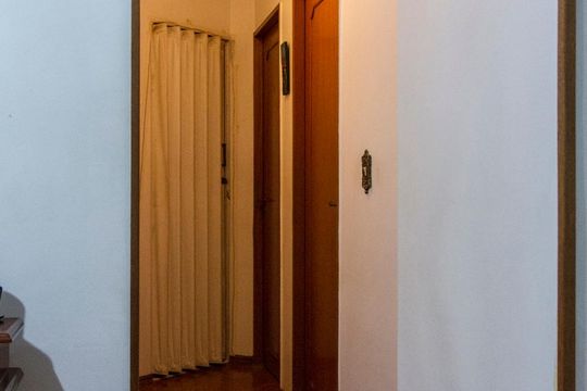 Acesso aos Quartos e Banheiro  de apartamento para alugar com 2 quartos, 55m² em Vila Gomes Cardim, São Paulo