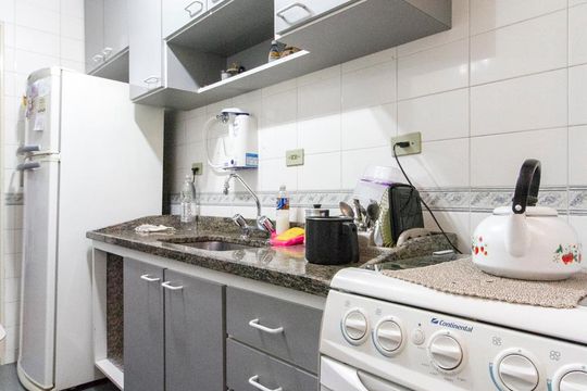 Cozinha  de apartamento para alugar com 2 quartos, 55m² em Vila Gomes Cardim, São Paulo