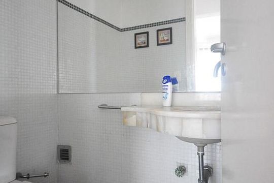 lavabo de apartamento à venda com 3 quartos, 206m² em Vila Suzana, São Paulo