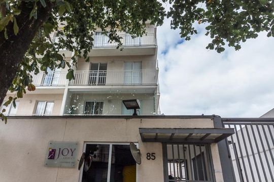Fachada de apartamento para alugar com 1 quarto, 33m² em Cambuci, São Paulo