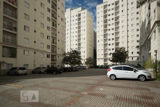 Acesso Blocos de apartamento para alugar com 2 quartos, 49m² em Vila Firmiano Pinto, São Paulo