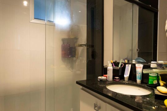 Banheiro de apartamento à venda com 2 quartos, 60m² em Vila Prudente, São Paulo