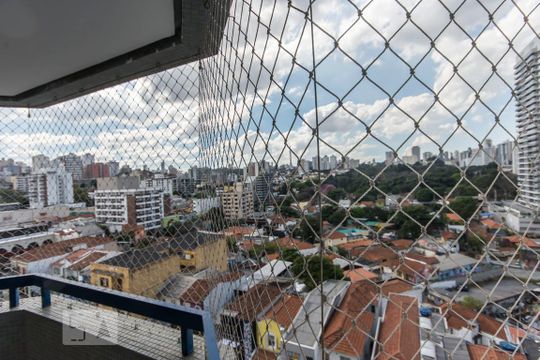Vista de apartamento para alugar com 2 quartos, 72m² em Pinheiros, São Paulo