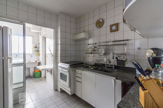 Cozinha de apartamento para alugar com 3 quartos, 86m² em Ipiranga, São Paulo