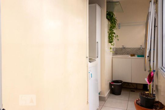 Área de serviço de apartamento à venda com 1 quarto, 77m² em Pinheiros, São Paulo