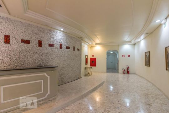 Hall de entrada de apartamento para alugar com 1 quarto, 60m² em Bela Vista, São Paulo