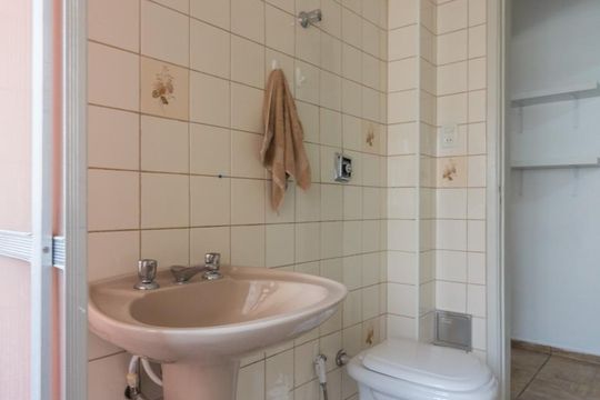 Banheiro de apartamento para alugar com 1 quarto, 60m² em Bela Vista, São Paulo