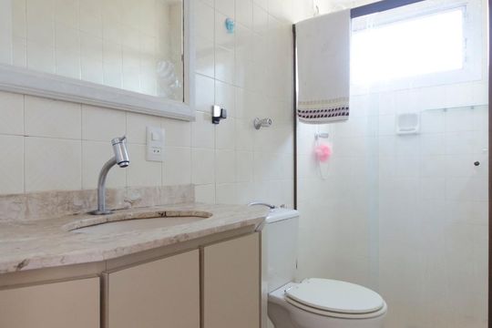 Banheiro de apartamento à venda com 2 quartos, 57m² em Santana, São Paulo