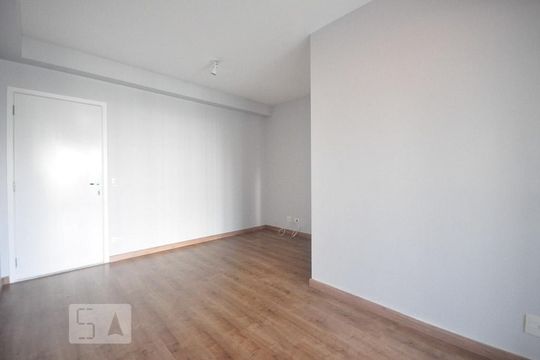 sala de apartamento para alugar com 3 quartos, 84m² em Parque Reboucas, São Paulo