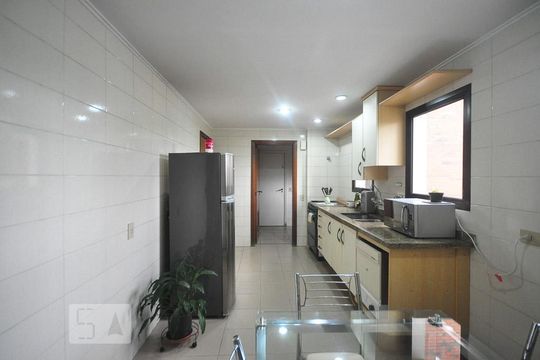cozinha de apartamento à venda com 4 quartos, 213m² em Vila Suzana, São Paulo