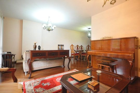 Apartamento à venda com 4 quartos, 213m² em Vila Suzana, São Paulo