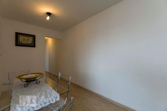 Sala de apartamento à venda com 2 quartos, 69m² em Vila Moinho Velho, São Paulo