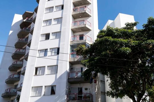 Fachada de apartamento para alugar com 3 quartos, 101m² em Mirandópolis, São Paulo