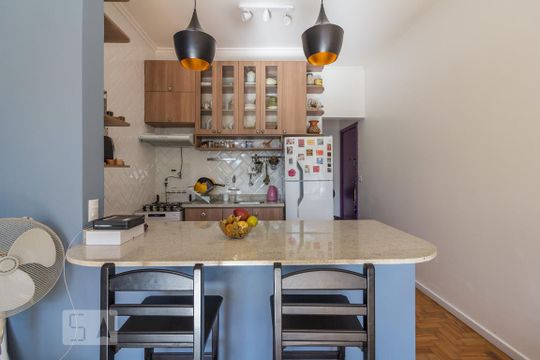 Cozinha de apartamento para alugar com 1 quarto, 42m² em Centro, São Paulo