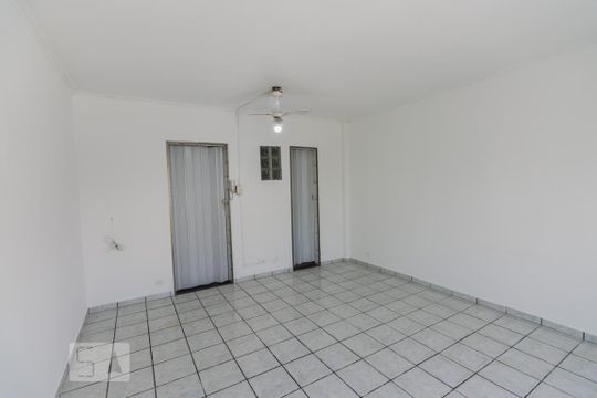 Sala Quarto de kitnet/studio à venda com 1 quarto, 30m² em Barra Funda, São Paulo
