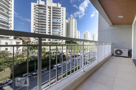 Varanda de kitnet/studio para alugar com 1 quarto, 51m² em Tamboré, Santana de Parnaíba