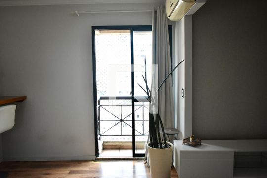 Sacada de apartamento para alugar com 1 quarto, 52m² em Chácara Inglesa, São Paulo