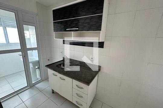 Cozinha de apartamento para alugar com 1 quarto, 31m² em Barra Funda, São Paulo