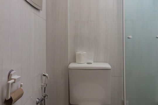 Banheiro de kitnet/studio à venda com 1 quarto, 20m² em Centro, São Paulo
