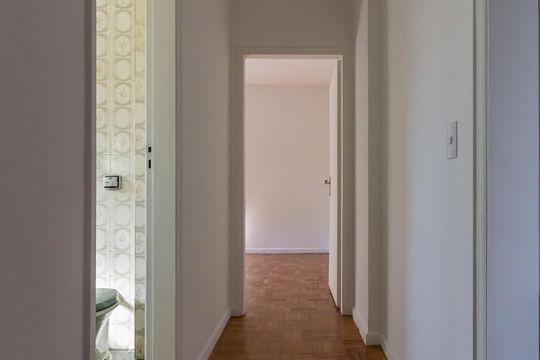 Corredor de apartamento para alugar com 2 quartos, 100m² em Itaim Bibi, São Paulo