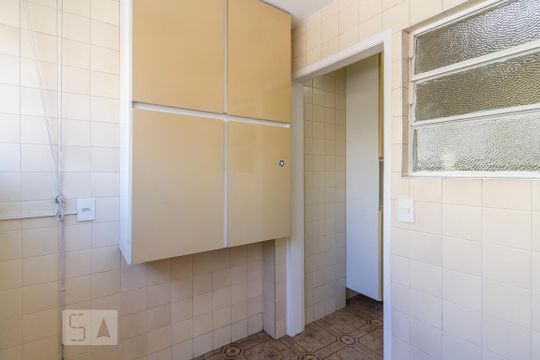 Área de serviço de apartamento para alugar com 2 quartos, 100m² em Itaim Bibi, São Paulo