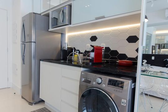 Cozinha de apartamento para alugar com 1 quarto, 35m² em Consolação, São Paulo