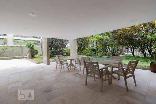 Área Externa de apartamento para alugar com 3 quartos, 100m² em Paraíso, São Paulo