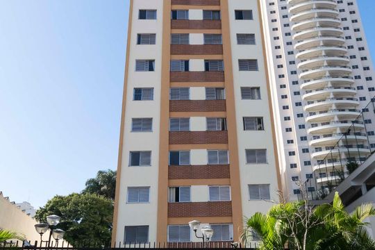 Fachada de apartamento à venda com 2 quartos, 80m² em Vila Gumercindo, São Paulo