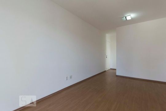 Sala de apartamento para alugar com 3 quartos, 67m² em Saúde, São Paulo
